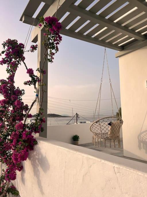 Linardo's Cycladic House *