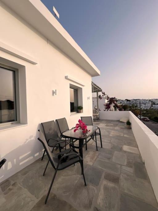 Linardo's Cycladic House Ferienhaus